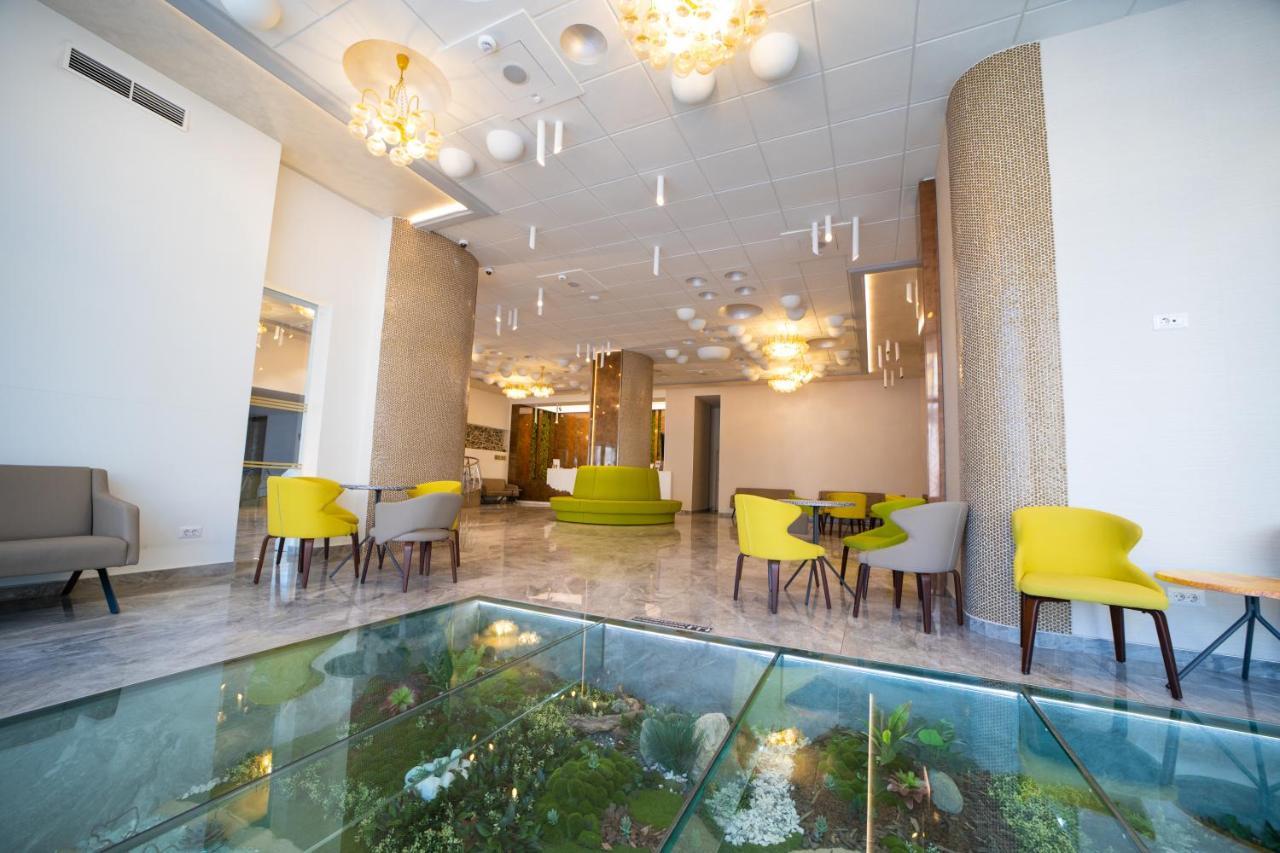 Hotel Olanesti & Spa Medical Бэи­ле-Олэ­неш­ти Экстерьер фото