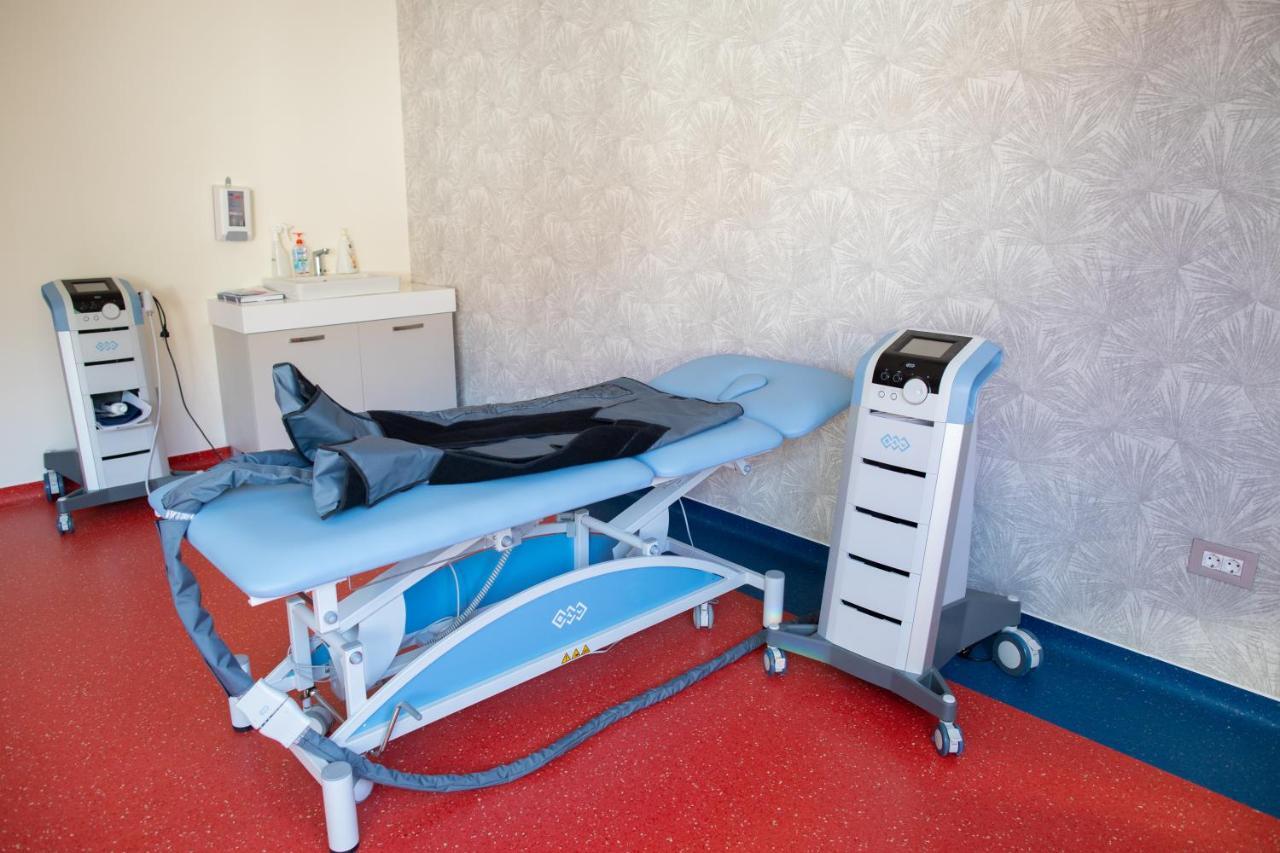 Hotel Olanesti & Spa Medical Бэи­ле-Олэ­неш­ти Экстерьер фото