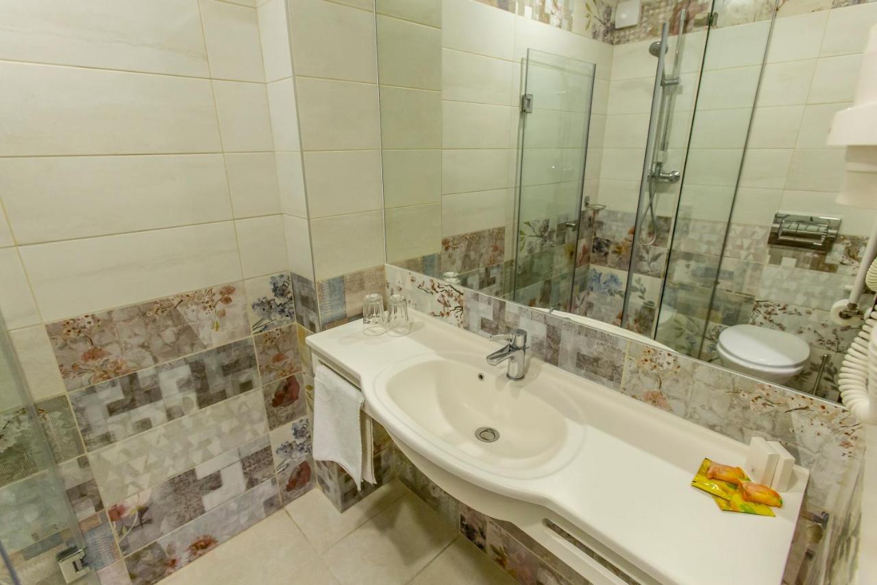Hotel Olanesti & Spa Medical Бэи­ле-Олэ­неш­ти Экстерьер фото